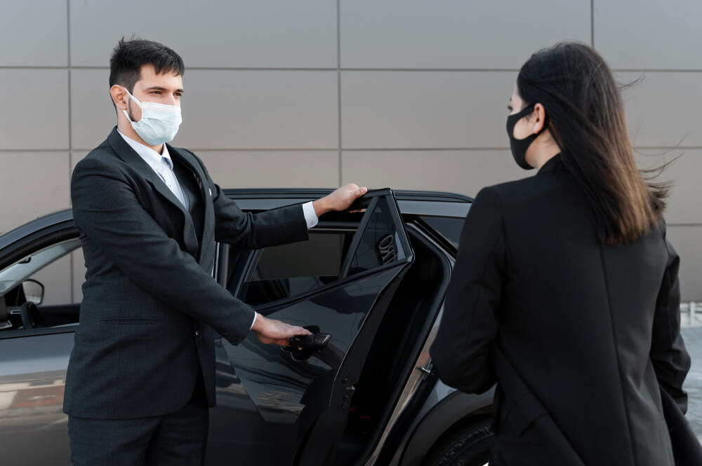 Is It Safe to Rent a Car with a Driver in Riyadh for Business or Leisure? image