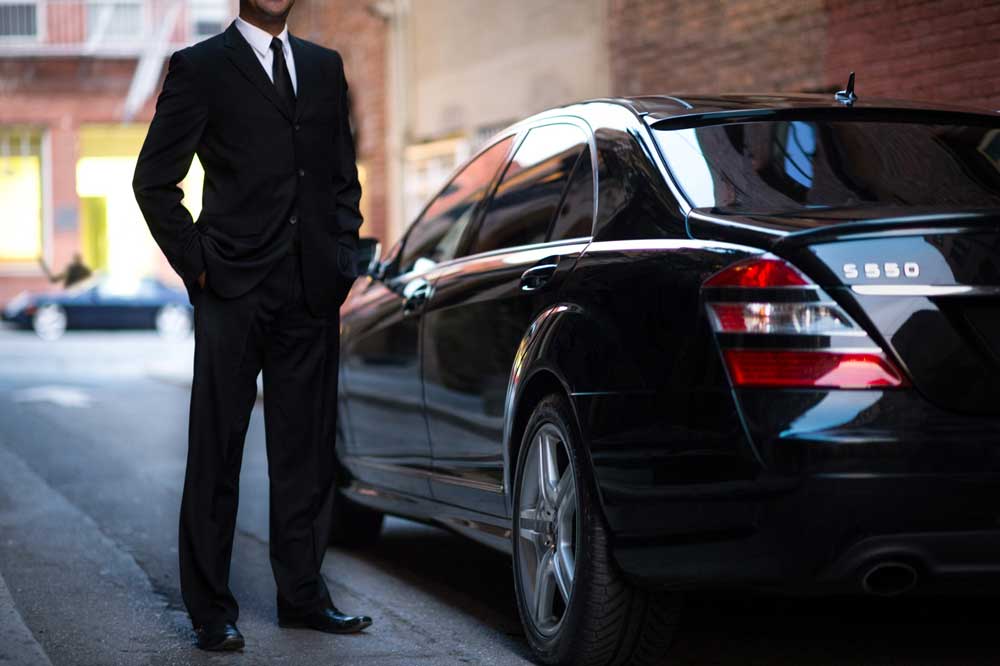 Top Reasons to Book a Chauffeur Service in Riyadh Instead of a Taxi image