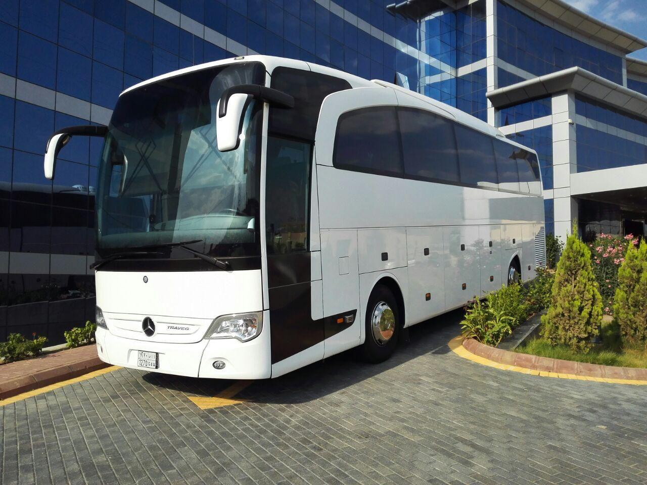Executive charter bus used for ET Chauffeurs group transportation